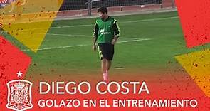 Golazo de Diego Costa en el entrenamiento de la Selección