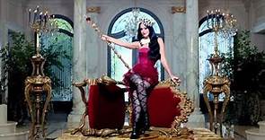 Katy Perry Killer Queen Fragrance 15 sec ad - Holidays Canada