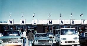 Here’s What Walmart Looked Like When It First Opened In 1962