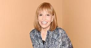 GH's Leslie Charleson Recovering From Hand Surgery
