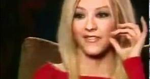 Christina Aguilera - MTV Genie In A Bottle Interview