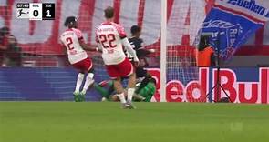 Ansgar Knauff scores goal for Eintracht Frankfurt