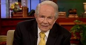 Pat Robertson Cheating Comments: 'Males Have a Tendency to Wander'