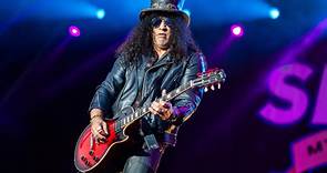 How Slash ended up with Joe Perry's guitar