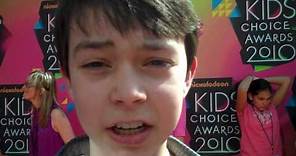 Noah Ringer at the 2010 Nickelodeon Kids Choice Awards