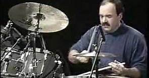 Peter Erskine . "New Orleans solo"