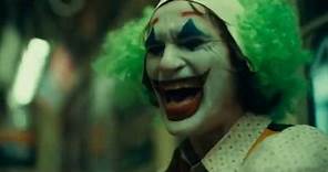 The Joker, escena del tren ( Español latino) HD