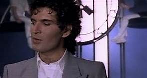 Gino Vannelli - Hurts To Be In Love