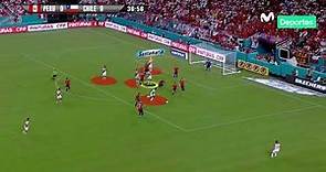 Perú vs. Chile: Anderson Santamaría casi anota gol de cabeza