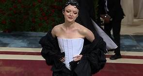 Maisie Williams stuns in corset ensemble at the 2022 Met Gala