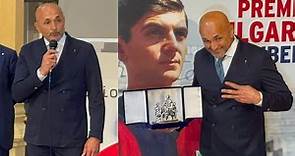 Discorso da brividi di Spalletti, l’hanno premiato miglior allenatore d’Italia! 😍💙