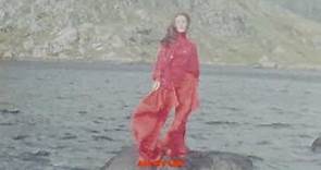 Sigrid - Dancer (Lyric Video)