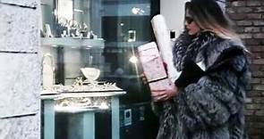 256 Italian movie with a woman in fur coat
