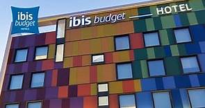 Discover ibis budget Madrid Calle 30 • Spain • street-smart hotels • ibis