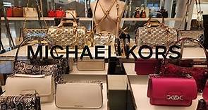 MICHAEL KORS STORE~Michael Kors Holiday Collection ~Grayon Medium Logo Embossed Patent SATCHEL‼️