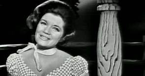 Connie Francis - Careless Love/She'll Be Comin' 'Round The Mountain (Medley/Live On The Ed Sullivan 