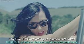 Katy Perry - Teenage Dream // Lyrics + Español // Video Official