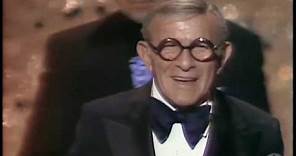 George Burns Wins Supporting Actor: 1976 Oscars