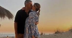 Luca Argentero con moglie e figlia: un'estate all'insegna dell'amore