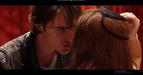 the kissing booth- Elle and Noah kissing scene