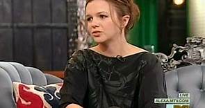 Amber Tamblyn interview with Alexa Chung (9-9-2009)