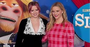 Reese Witherspoon poses with Ava Phillippe at Sing 2 premiere