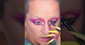 Du Rose Mignon à l'Épouvanteur 👻 Part.3 💕 #queen #makeup #fashion #makeupartist #art #artist