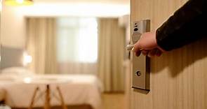 Cuáles son las diferencias entre un hotel, hostal y motel