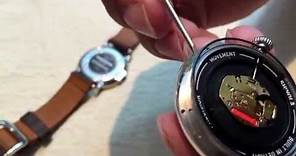 How to replace the watch battery on a Shinola Runwell