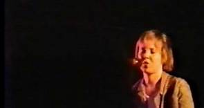 Throwing Muses - Stand Up (live, 1987)