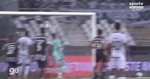 Aos 26 min do 1º tempo - gol de cabeça de Lucas Halter do Goiás contra o Botafogo