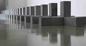 El Museo de Arte Moderno de París reúne la obra del minimalista Carl Andre