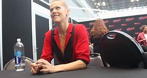 Lily Cowles - Interview for 'Roswell, New Mexico' at New York Comic Con