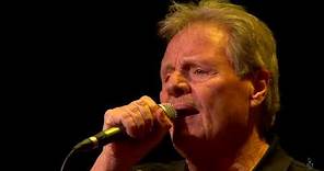 Delbert McClinton - Two More Bottles Of Wine (Live on eTown)