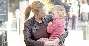 La figlia di Kate Winslet, Mia Threapleton, è grande e assomiglia alla mamma (anche come attrice)
