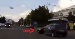 6 AUTOS FANTASMAS CAPTADOS EN VIDEO!!! (6 ghost cars caught on camera)