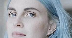 Phoebe Dahl – Age, Bio, Personal Life, Family & Stats - CelebsAges