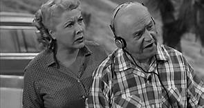 The Lucy-Desi Comedy Hour- s7ep03-lucy hunts uranium