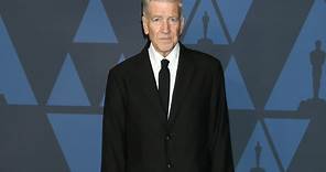 David Lynch's wife files for divorce