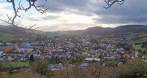 Aussicht über Reichelsheim im Odenwald vom Schloss aus/ Beautiful German town Reichelsheim in autumn