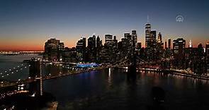 New York torna a vivere di notte: la "Grande Mela" vista dall'alto è uno spettacolo di luci e colori