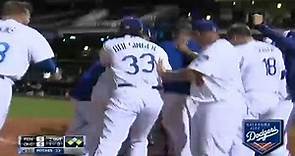 Darwin Barney wins it for the Dodgers