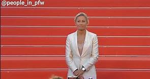 Anne-Sophie Lapix présente le Journal du 20h sur le tapis rouge du Festival de Cannes - 16.05.2023