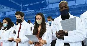 Columbia Med Students Recite New Hippocratic Oath
