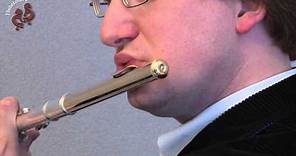 How to play wind tones on the flute