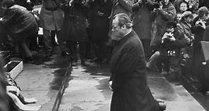 Vor 50 Jahren: Der Kniefall Willy Brandts in Warschau