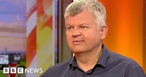 Adrian Chiles 'horrified' at drinking 100 alcohol units a week