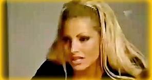 Trish Stratus finds interest in Val Venis: Sunday Night HeAT, May 14, 2000