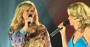 Carrie Underwood with Jamie O'Neal - Does He Love You