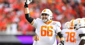 Dayne Davis announces return to Tennessee football in 2024 as another Vols offensive lineman is back
